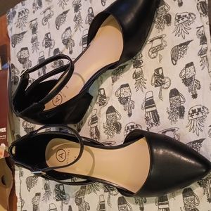 NWOT Additionelle chunky heel